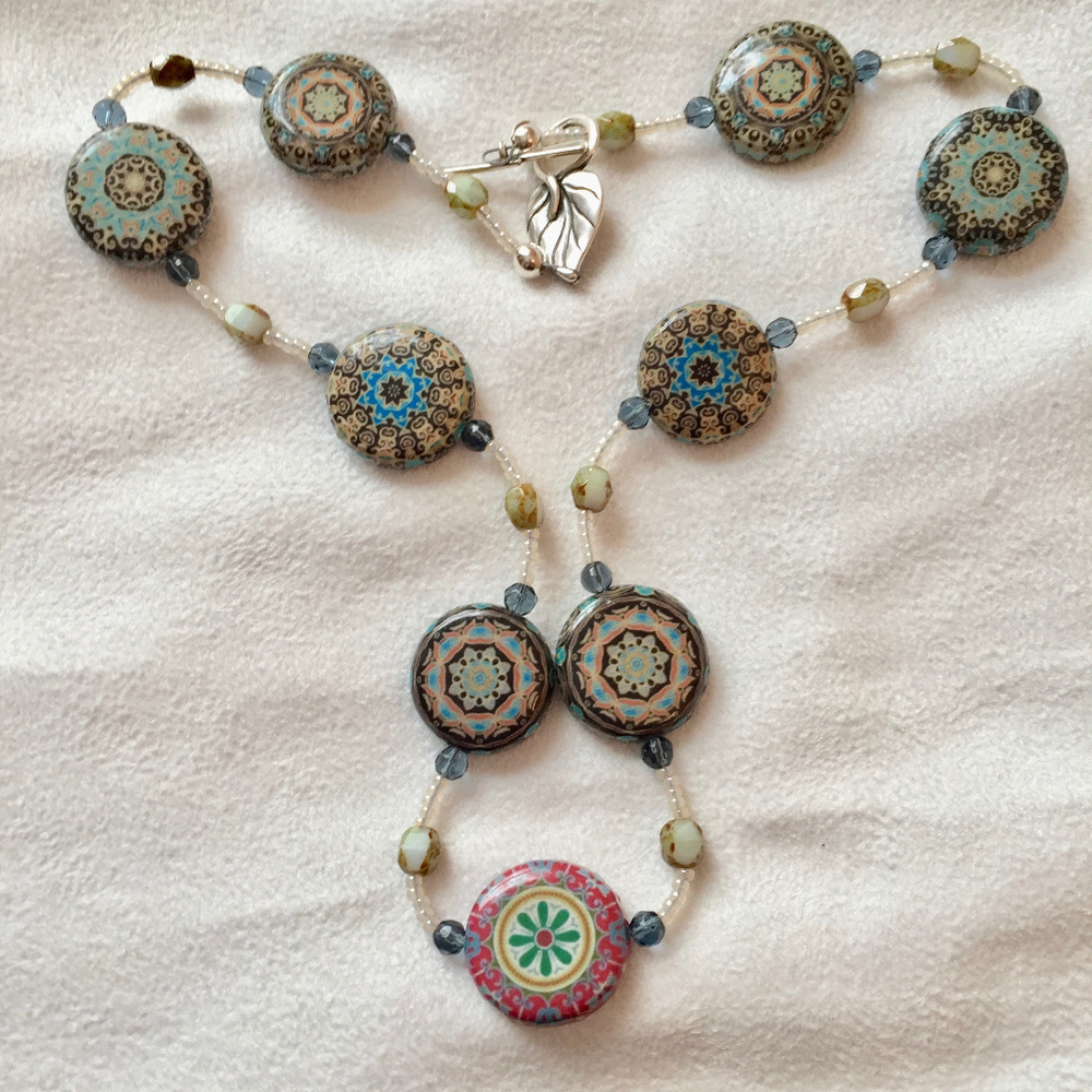 Patterned Floral Necklace